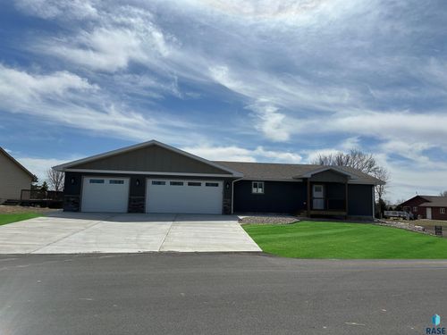 118 Lake Ridge Dr Drive, Wentworth, SD, 57075 | Card Image