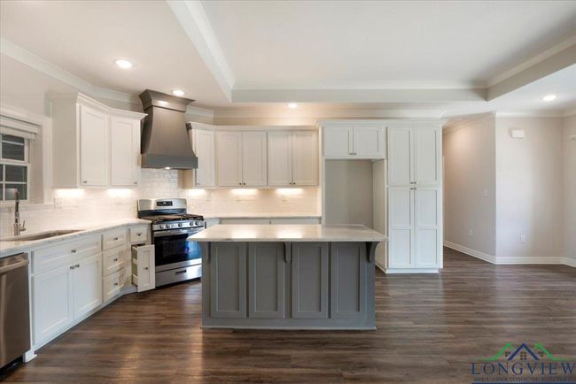 1210 Cobblestone Ct, House other with 3 bedrooms, 2 bathrooms and null parking in Carthage TX | Image 14