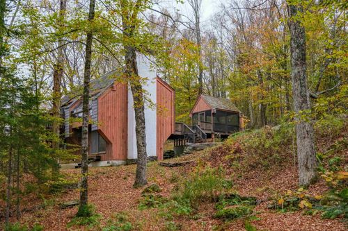 405 Soaring Hawk Rd, Plymouth, VT, 05056-7700 | Card Image