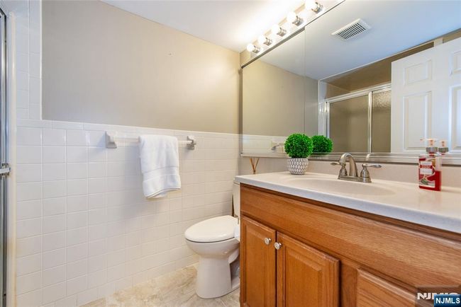 1 Tulip Cres, Condo with 2 bedrooms, 2 bathrooms and null parking in Little Falls NJ | Image 20