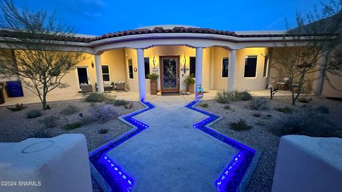 7055 Canyon View Ln, Las Cruces, NM, 88007-8817 | Card Image