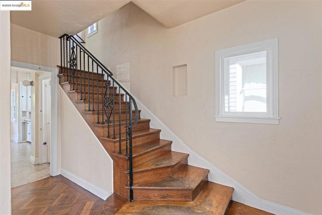 2441 Carleton St, House other with 3 bedrooms, 1 bathrooms and null parking in Berkeley CA | Image 13