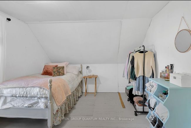 442 First Concession Rd, House other with 5 bedrooms, 2 bathrooms and 9 parking in Port Rowan ON | Image 15