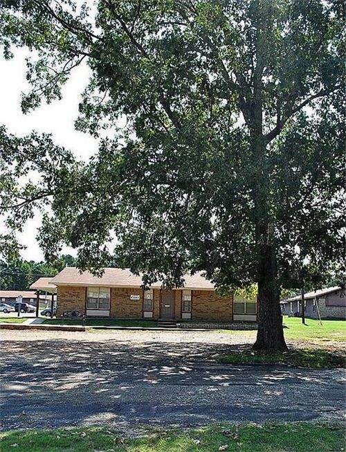 1300 Courtland Rd, Atlanta, TX, 75551-1511 | Card Image
