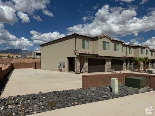 1301 E Vista Roja Pl, Washington, UT, 84780-3107 | Card Image
