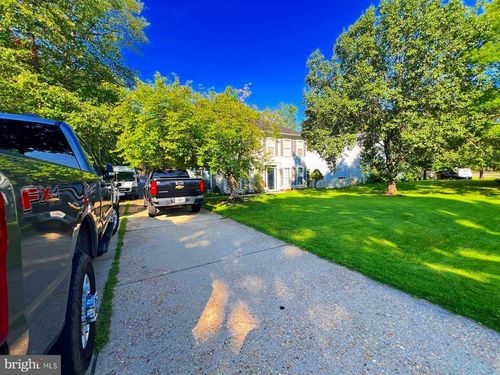 68 Melanie Hollow Ln, FREDERICKSBURG, VA, 22405-2870 | Card Image