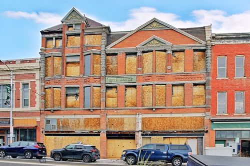 75 E Park St, Butte, MT, 59701-1797 | Card Image