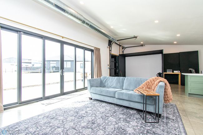 Outbuilding Living Space | Image 97