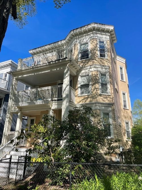 2-115 Browne St, Brookline, MA, 02446-7268 | Card Image