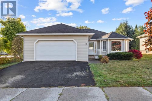 2 Commonwealth Ave, Charlottetown, PE, C1E2E9 | Card Image