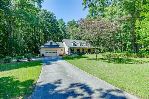 2720 Bay Ridge Dr, Loganville, GA, 30052-3704 | Card Image