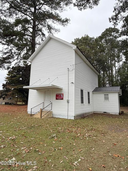 3781 Woodmen Rd, Greenville, NC, 27858-8819 | Card Image