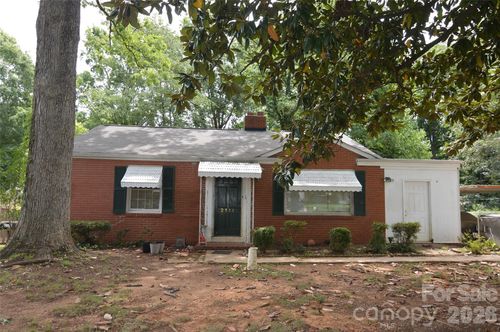 2111 Dickens Ave, Charlotte, NC, 28208-3810 | Card Image