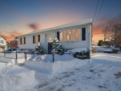 51 Thurman St, Everett, MA, 02149-4135 | Card Image