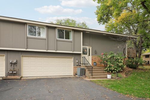 13624 74th Pl N, Maple Grove, MN, 55311-2760 | Card Image