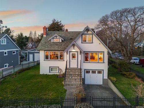 1120 Dallas Rd, Victoria, BC, V8V1B8 | Card Image