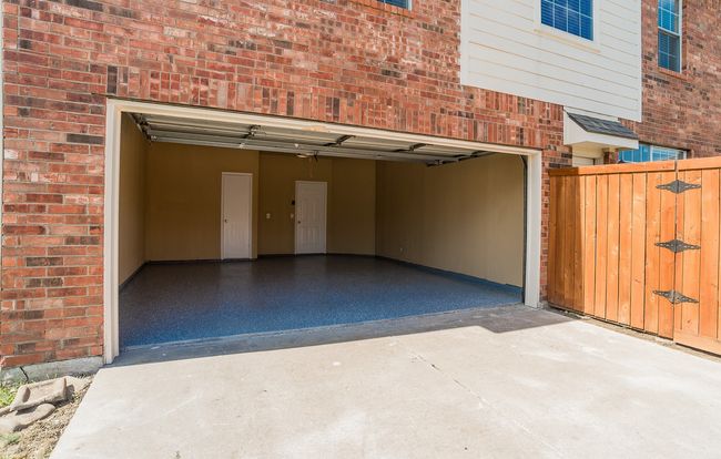 Garage~ View #2 | Image 33