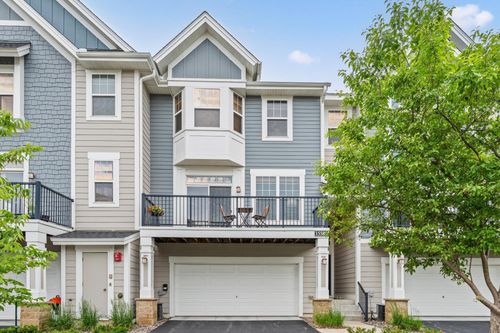 1704-15588 Early Bird Cir, Apple Valley, MN, 55124-7848 | Card Image