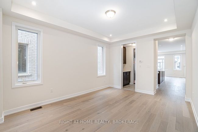 637 Etheridge Ave, House other with 4 bedrooms, 3 bathrooms and 1 parking in Milton ON | Image 5