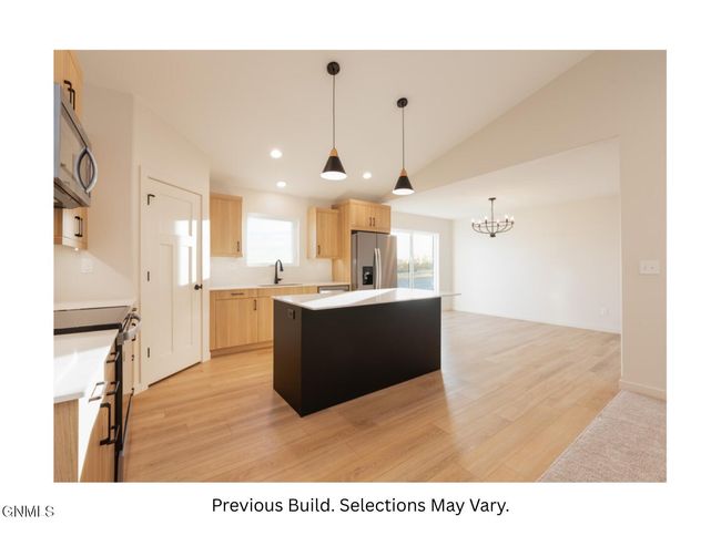 5511 Davies Drive, Townhouse with 2 bedrooms, 2 bathrooms and null parking in Bismarck ND | Image 13