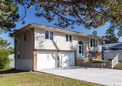 5235 N 96th St, Omaha, NE, 68134-2607 | Card Image