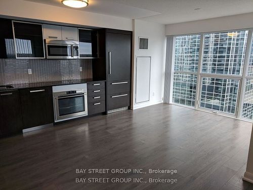 1112-5162 Yonge St, North York, ON, M2N0E9 | Card Image