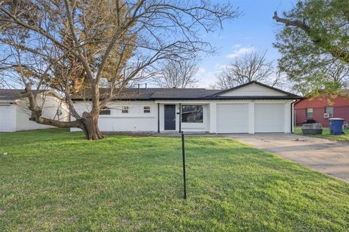 909 Linville Lane, Everman, TX, 76140 | Card Image