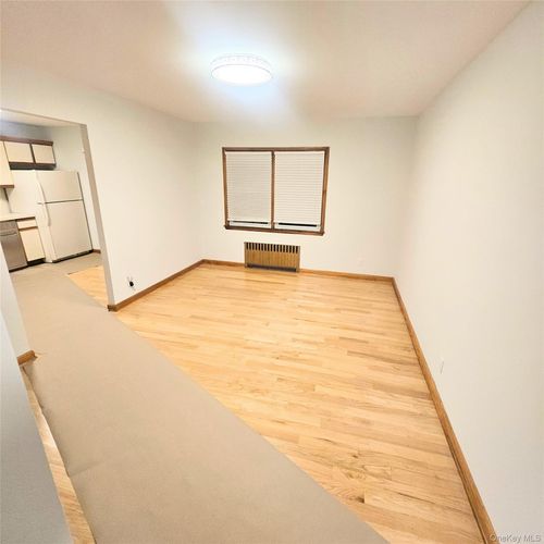 one-109 Rockwell St, Harrison, NY, 10528-2942 | Card Image