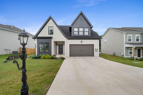 8405 Snowdrop Way, Ooltewah, TN, 37363-2559 | Card Image