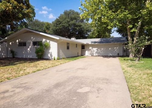 3969 Lost Creek Dr, Dallas, TX, 75227 | Card Image