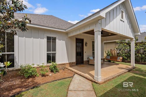 655 Norman Ln, Fairhope, AL, 36532-1153 | Card Image