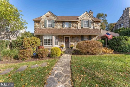 111 Harrogate Rd, WYNNEWOOD, PA, 19096-3532 | Card Image