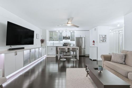 apt-30n-6040 Kennedy Blvd E, West New York, NJ, 07093-3867 | Card Image