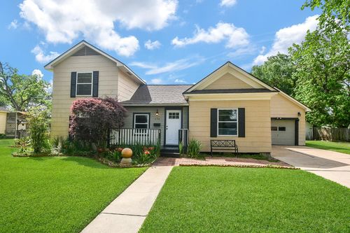 134 4th St, Sugar Land, TX, 77498-2616 | Card Image