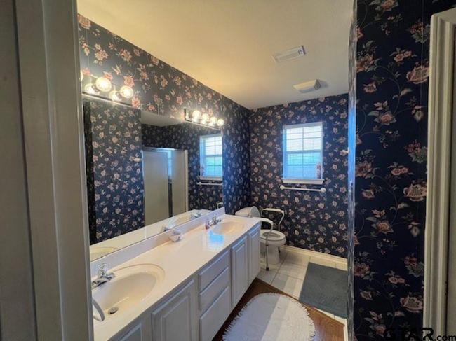 APT-2102 - 5401 Hollytree Dr, Condo with 3 bedrooms, 2 bathrooms and null parking in Tyler TX | Image 13