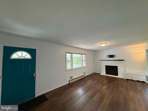 27478 Old Office Rd, CULPEPER, VA, 22701-8808 | Card Image