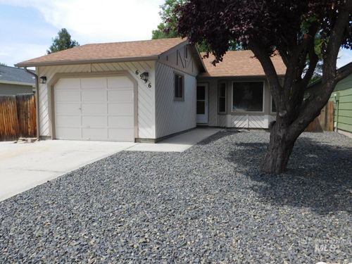 6996 Gillis Dr, Boise, ID, 83714-6122 | Card Image