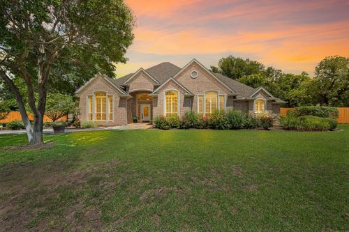 324 Lakeside Oaks Cir, Lakeside, TX, 76135-5204 | Card Image