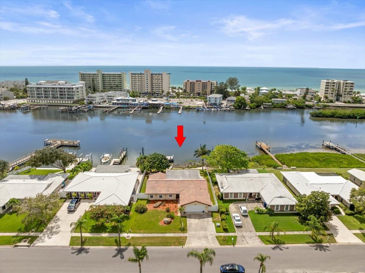 Sovereign Dr, Largo, FL 33774