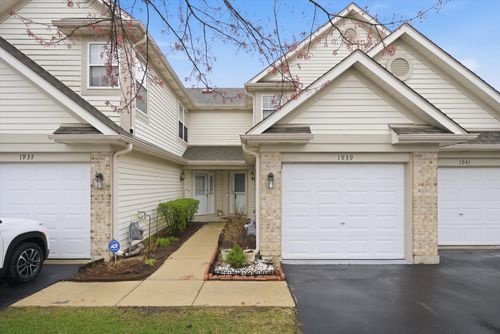 1939 Grove Ave, Schaumburg, IL, 60193-6345 | Card Image