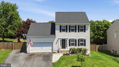 120 Posting Way, CHARLES TOWN, WV, 25414-9327 | Card Image