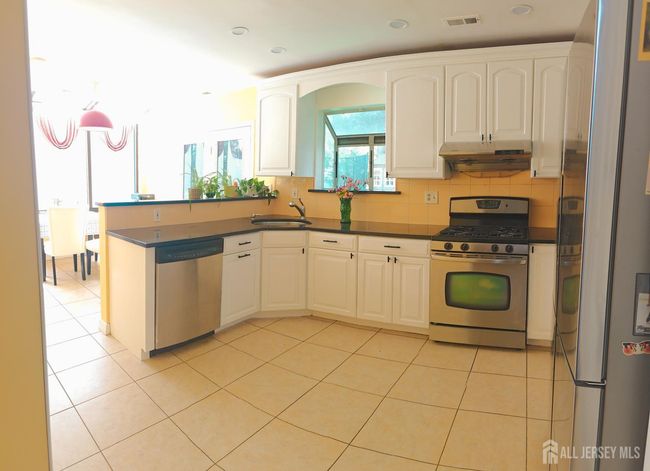 8 Carlisle Ct, House other with 3 bedrooms, 3 bathrooms and null parking in Old Bridge NJ | Image 17