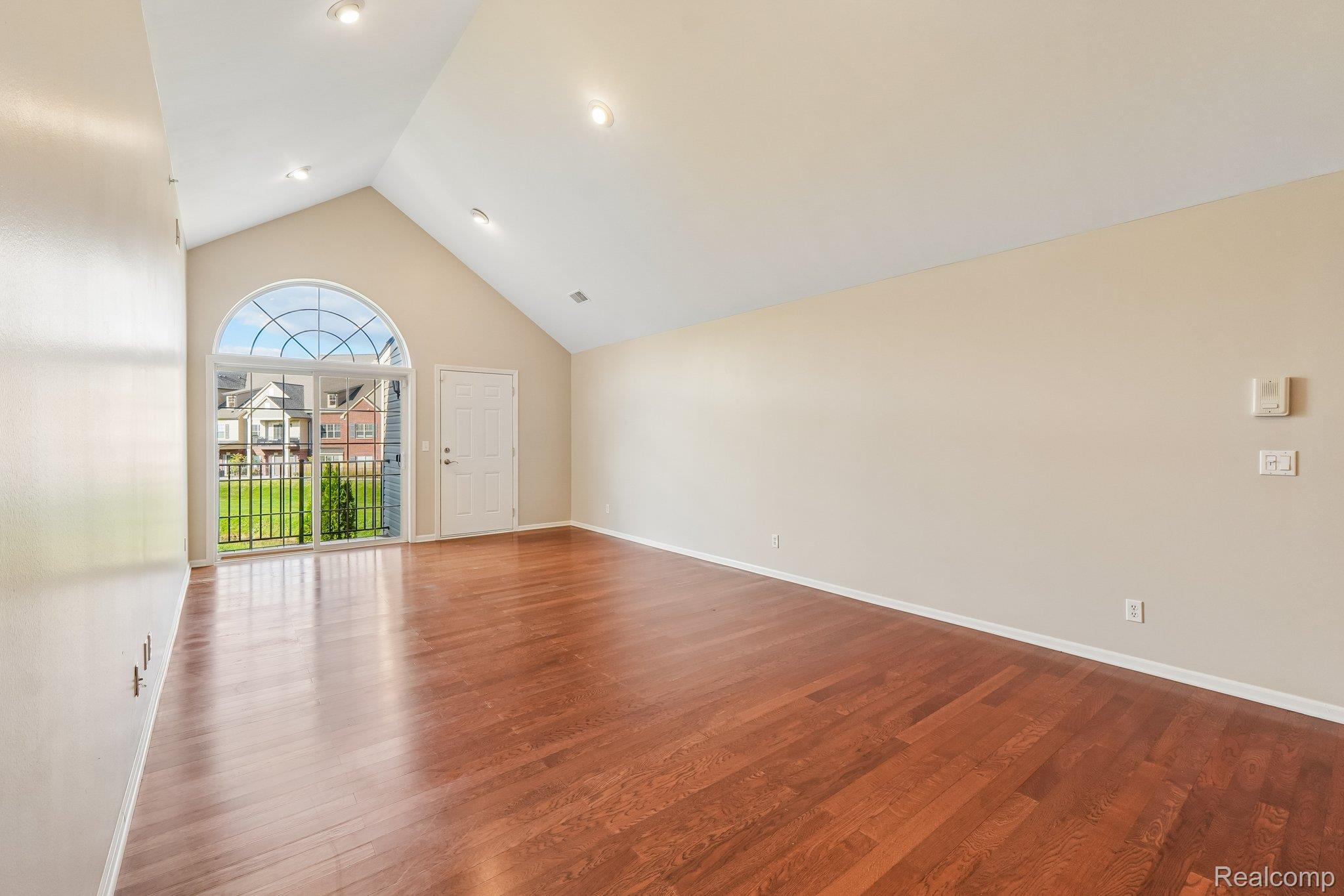 Residential Lease in Shelby Charter Township 3