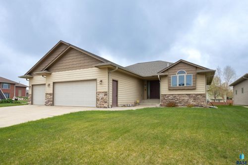 7816 W Kelsey Cir Circle, Sioux Falls, SD, 57106 | Card Image