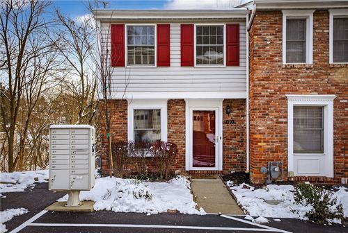 1010 Timberidge Dr, Bethel Park, PA, 15102-4036 | Card Image