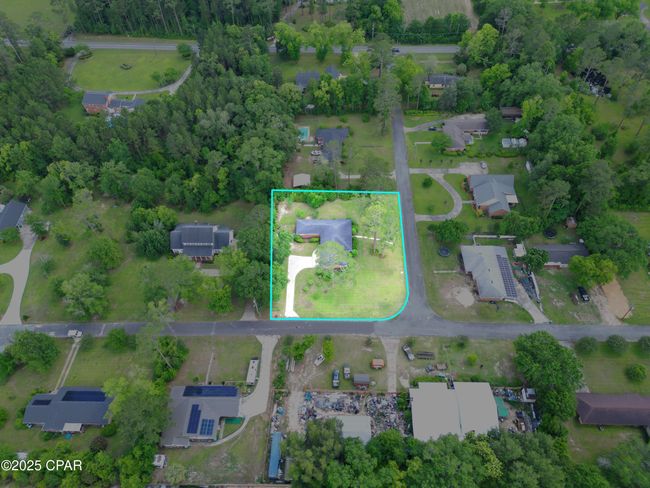 5370 Cherry St, House other with 2 bedrooms, 3 bathrooms and null parking in Graceville FL | Image 14