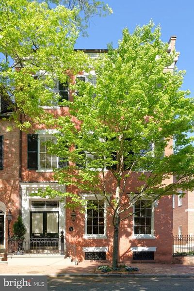 209 S Saint Asaph Street, Townhouse with 4 bedrooms, 3 bathrooms and null parking in ALEXANDRIA VA | Image 1