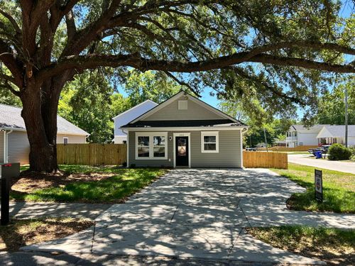 2553 Taylor St, North Charleston, SC, 29406-6246 | Card Image