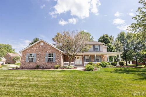 310 Meadowlark Ln, Belleville, IL, 62220-2784 | Card Image