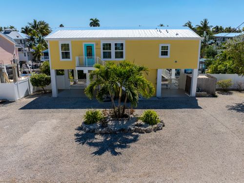27414 Guadaloupe Ln, Ramrod Key, FL, 33042-5415 | Card Image